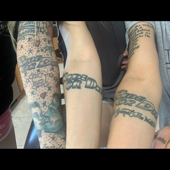 Welcome to my closet! - Picture 1 of 5